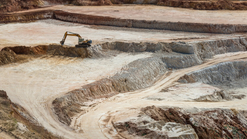 W Państwowej Służbie Geologii oceniono liczbę 'uśpionych' specjalnych zezwoleń na wydobycie surowców