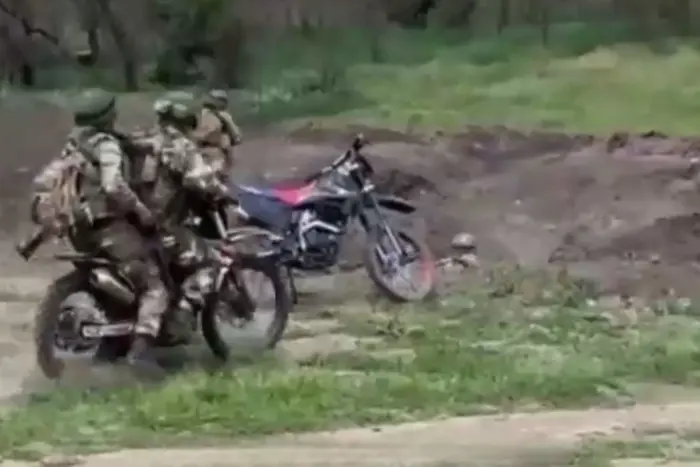 Okupanci na jednym z kierunków frontu zwiększyli wykorzystanie motocykli