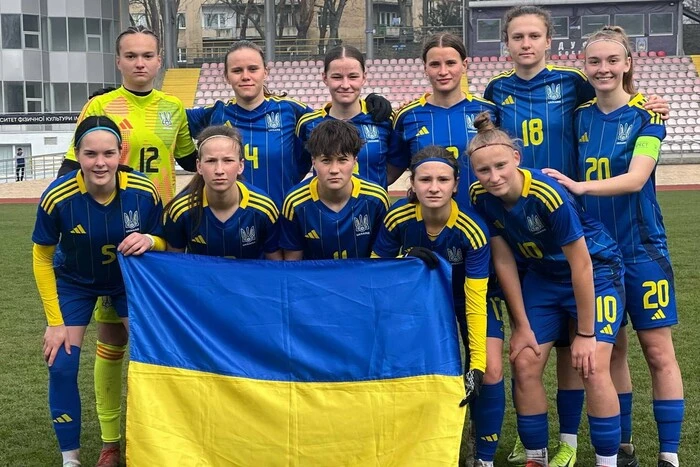 Зображення молодіжної жіночої футбольної збірної України