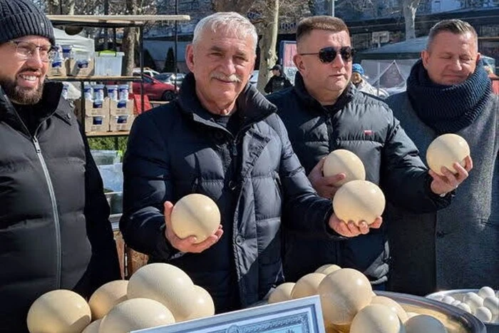 Mieszkańcy Czarnomorska przygotowali dwie tony zielonego barszczu