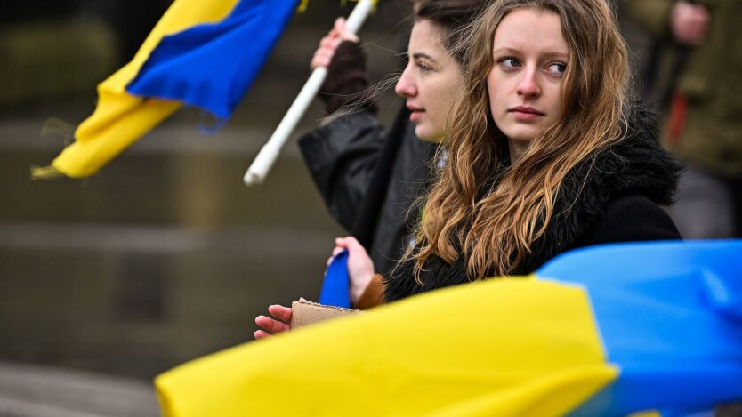 Ukrainie grozi kryzys demograficzny: młode kobiety masowo wyjeżdżają – co jest przyczyną