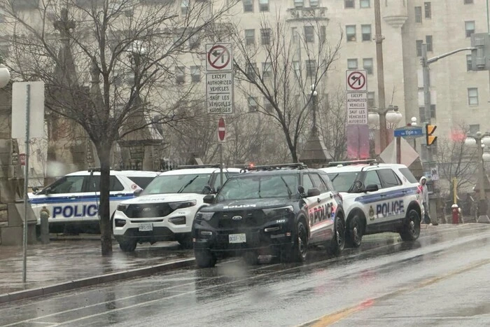 A man barricades the Canadian Parliament building