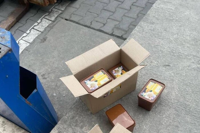 Odeskcy celnicy odkryli lody z nieoczekiwanym zaskoczeniem (zdjęcie)