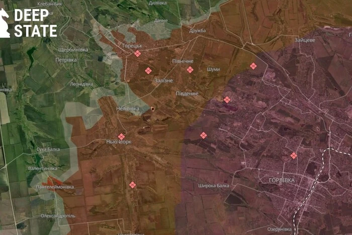 Russians are storming positions near the Toretsk mine