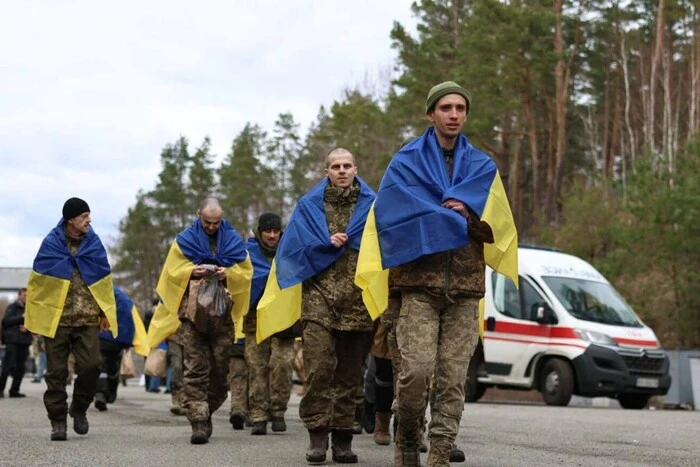 Ukraina i Rosja wymieniają się jeńcami przed Wielkanocą - Reuters