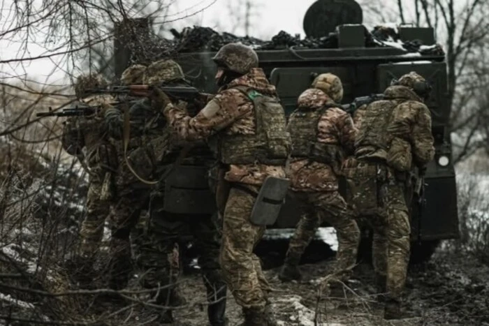 Ukrainian soldiers in Kursk
