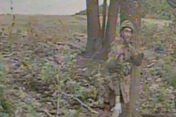 FPV-Drohne zwingt erstmals russischen Besatzungsangehörigen zur Kapitulation (Video)