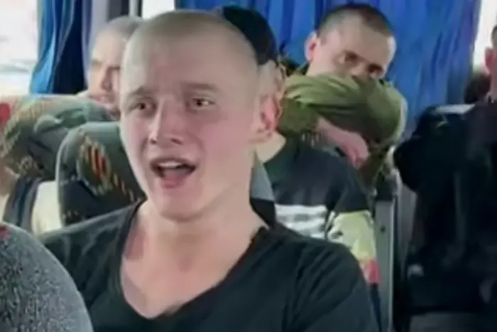 Wyzwolony z rosyjskiej niewoli żołnierz zaśpiewał 'O, w lżach czerwona kalina'