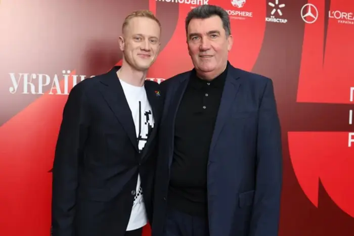 Danilow po raz pierwszy pojawił się na bankiecie od dłuższego czasu (zdjęcie)