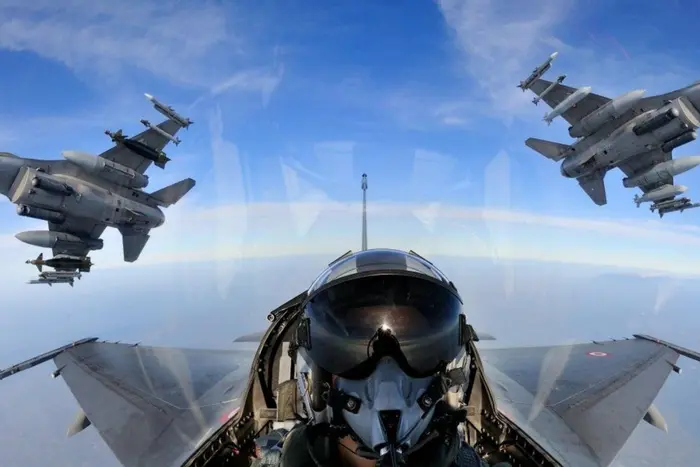 Уночі, відбиваючи атаку РФ, загинув льотчик F-16 Максим Устименко
