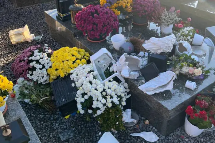 Могили військових на Личаківському цвинтарі