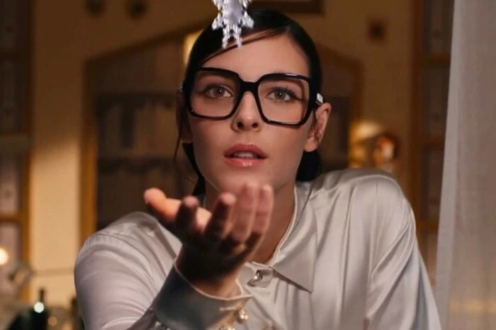 Marka Chanel wybrała na świąteczny film 'Shchedryk' Leontowicza