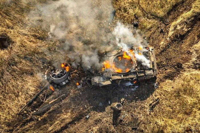 Occupants close to Toretsk and Selydove