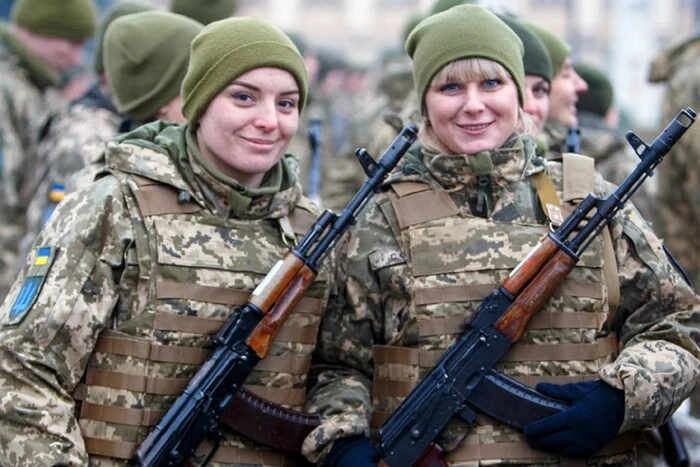 Women mobilizing in Ukraine