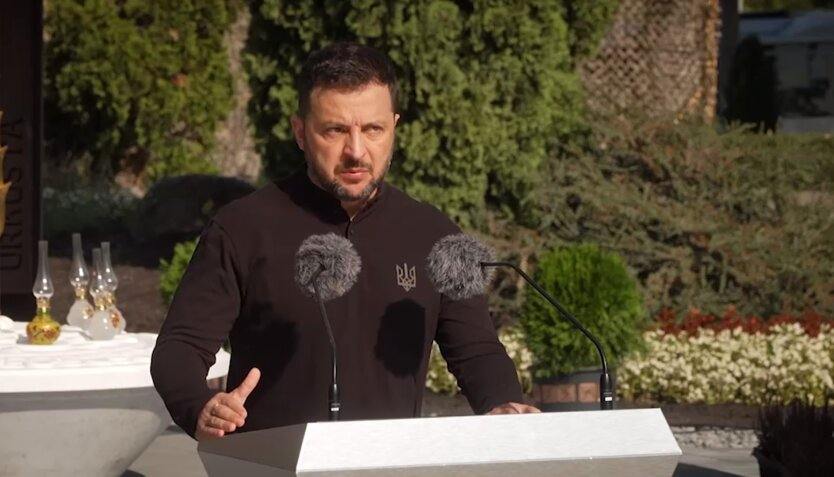 Зеленський відкрив Меморіал пам'яті, зробив заяву про Крим