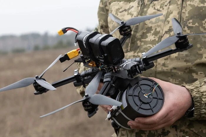 Jak walczyć z dronami na światłowodzie? Znany żołnierz proponuje przeprowadzenie testu dla Akademii Nauk