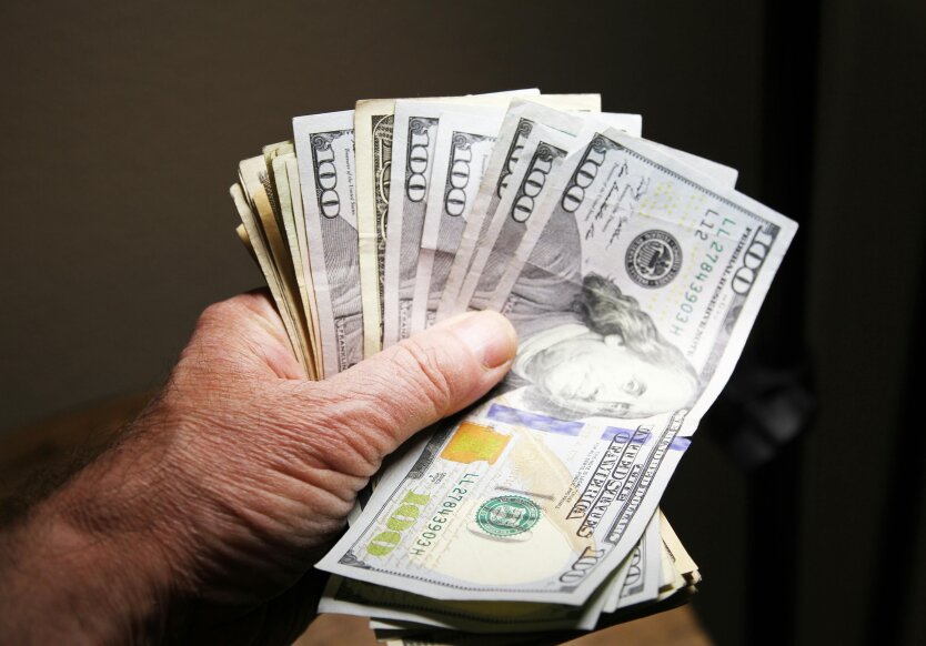 Dollar under pressure: how global upheavals will affect the exchange rate in Ukraine