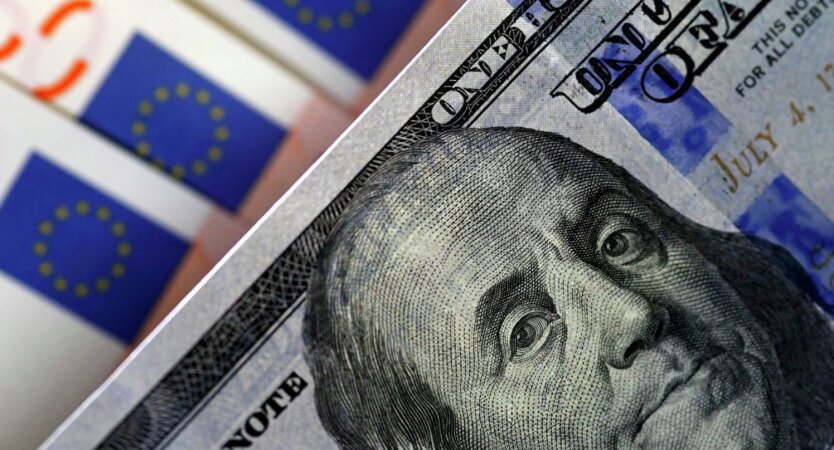 Der Euro liegt bereits bei 50 Hrywnja: Ukrainern wurde die Grenze bis Ende des Jahres genannt
