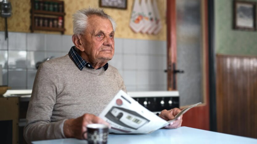 W wypłatach jeszcze nie wszyscy: ZUS powiedział, czy Ukraińcy powinni się martwić o emerytury i dopłaty