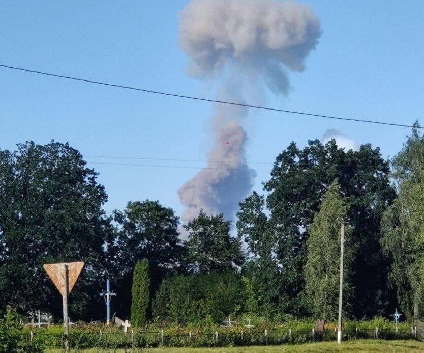 A powerful explosion occurred at a gas station in Zhytomyr: a huge traffic jam formed on the highway to Kyiv