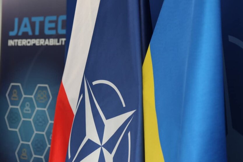 Українські та НАТО-вські державники на зустрічі