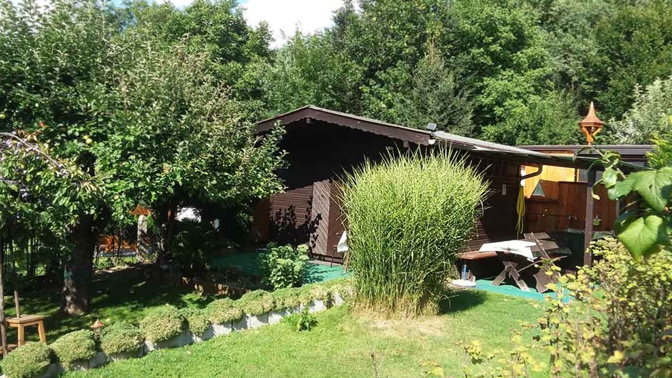 Prohibition on overnight stays, barbecues, and showers — why do Germans have such gardens