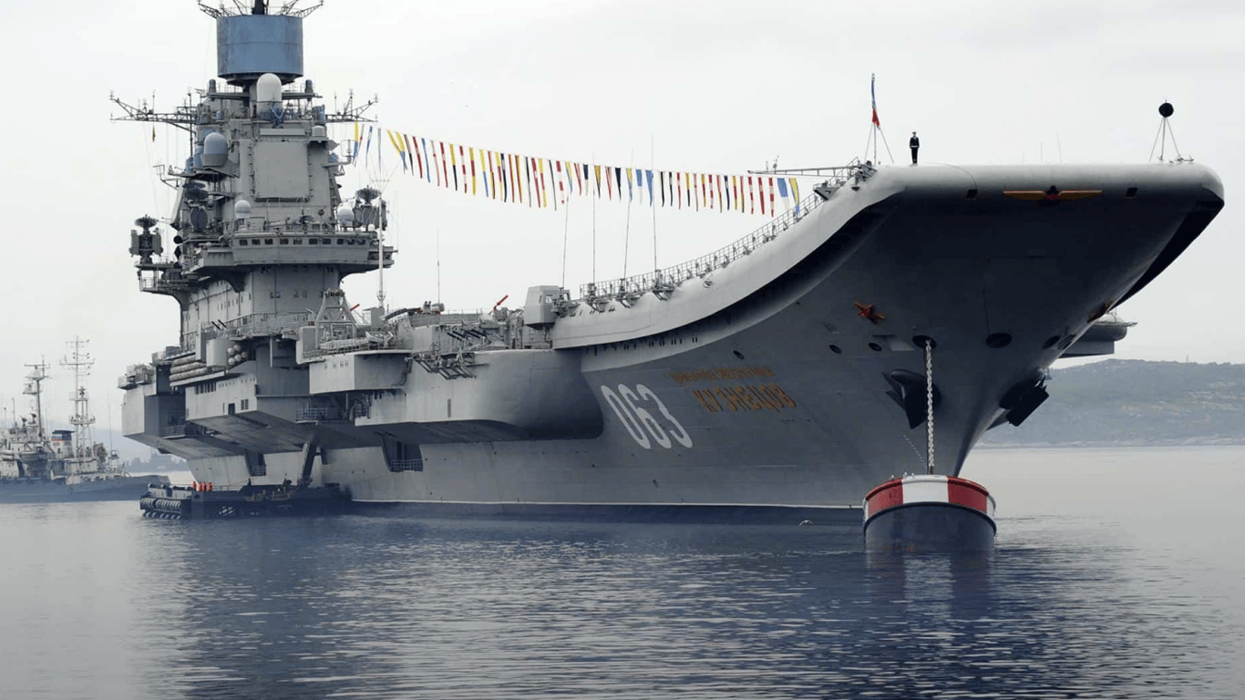 Schwimmender Schande — Die Marine berichtete über den einzigen Flugzeugträger Russlands