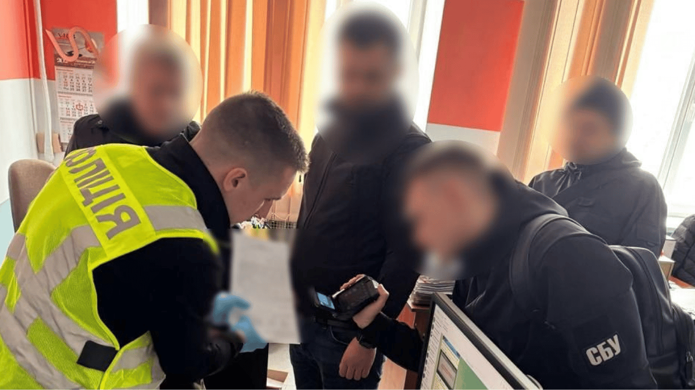 W Kijowie biznesmen 'sprzedawał' zezwolenia na reklamę od KMDA - szczegóły