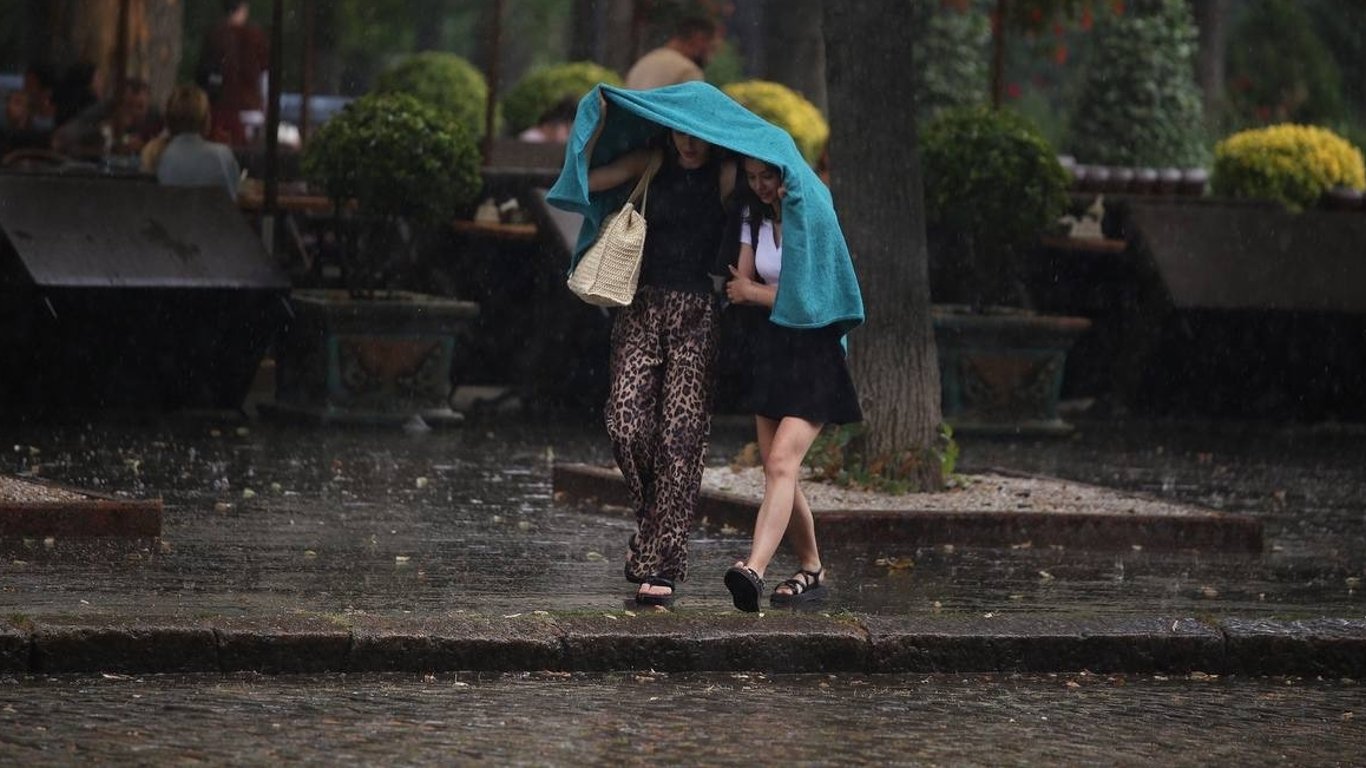 Upał, deszcz i burze - jaką pogodę oczekiwać w regionach Ukrainy