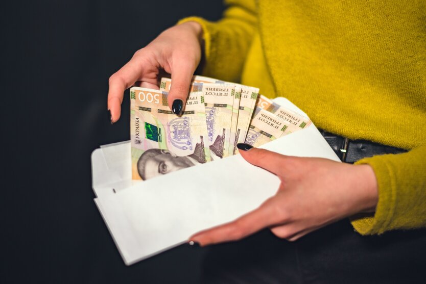 Szwajcaria wypłaci Ukraińcom do 5 tysięcy dolarów: kto i jak może otrzymać
