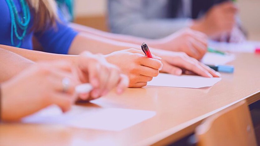 Warten Sie mit höherer Bildung: ein Rat von der Direktorin des UTSOYA