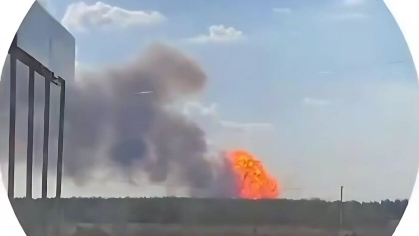 Trzeba pilnie uciekać: w Rosji masowo detonuje ogromny arsenał wojskowy z rakietami
